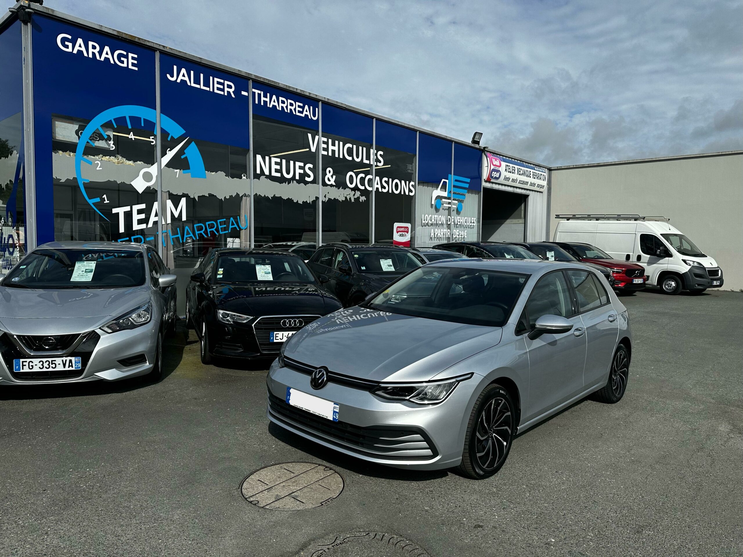 Garage Jallier Tharreau Garage Automobile Cholet Location Vehicule 9 Places GOLF8 4194